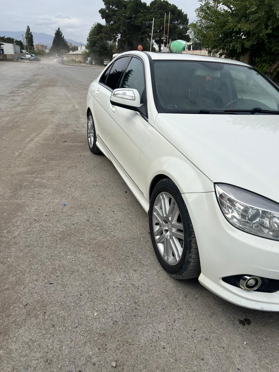 MERCEDES-BENZ C 300