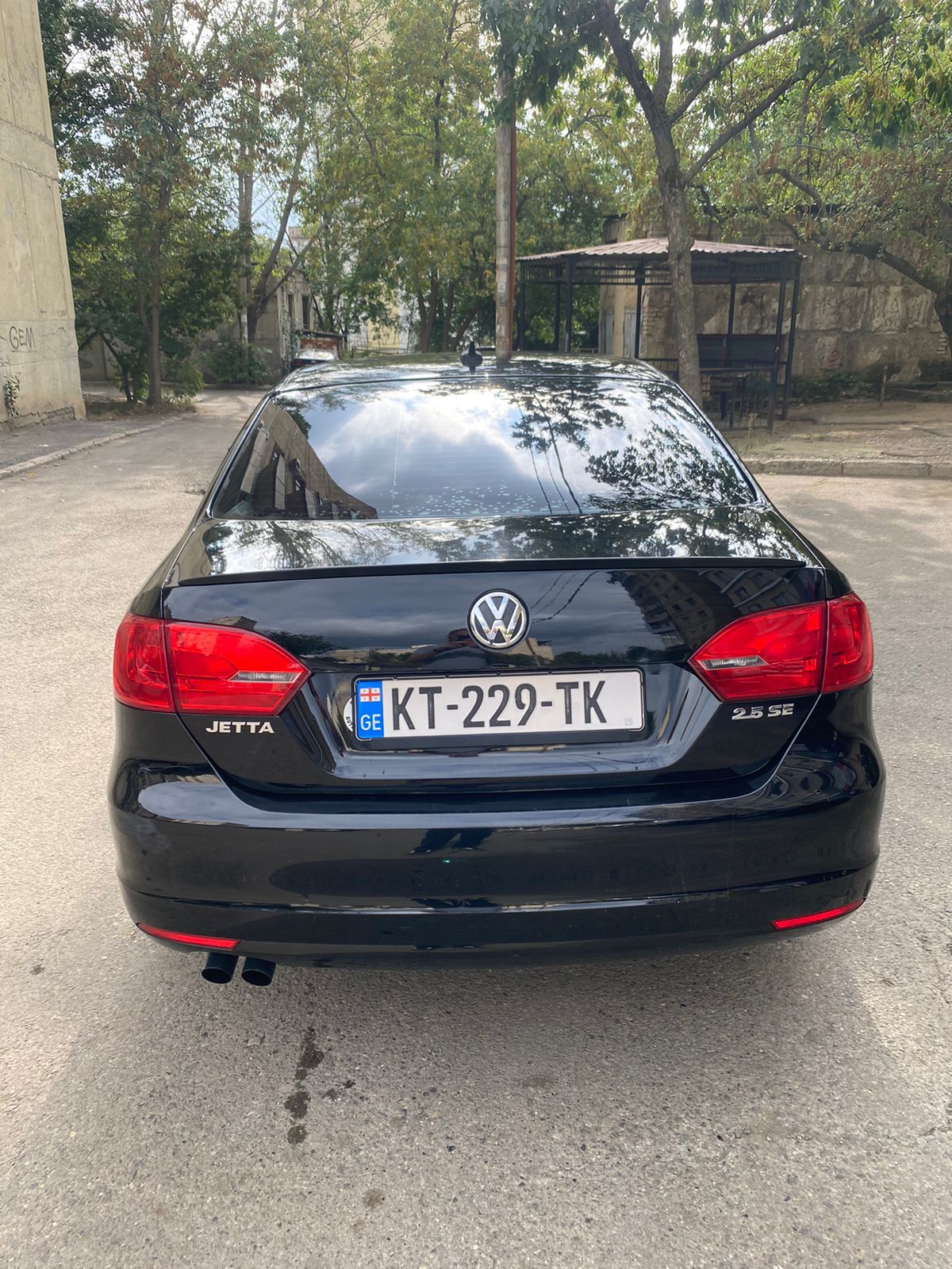 VOLKSWAGEN Jetta