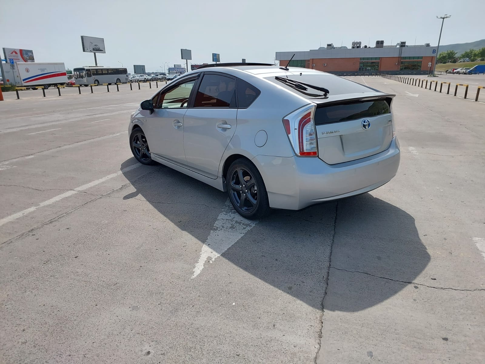 TOYOTA  Prius