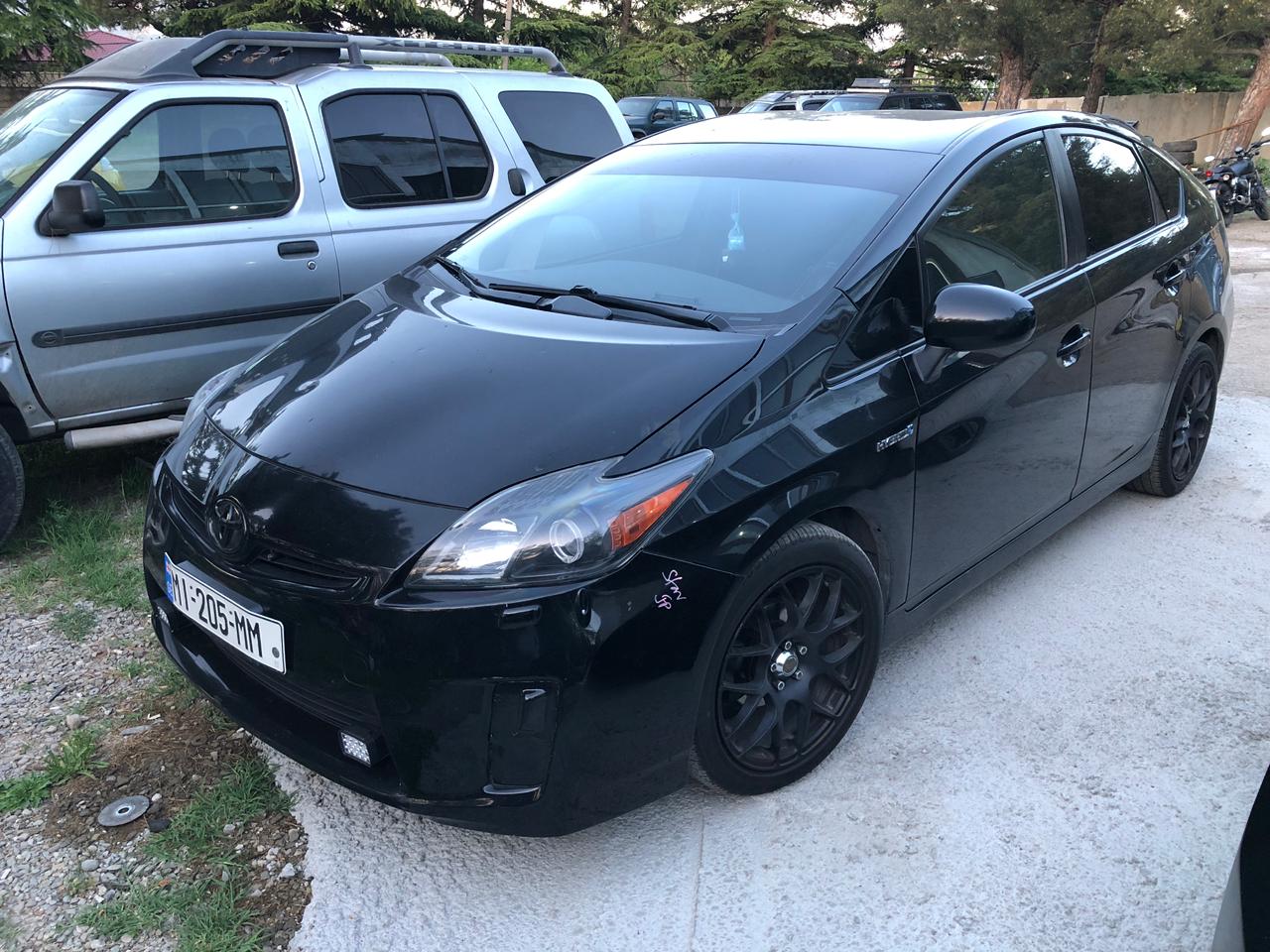 TOYOTA  Prius