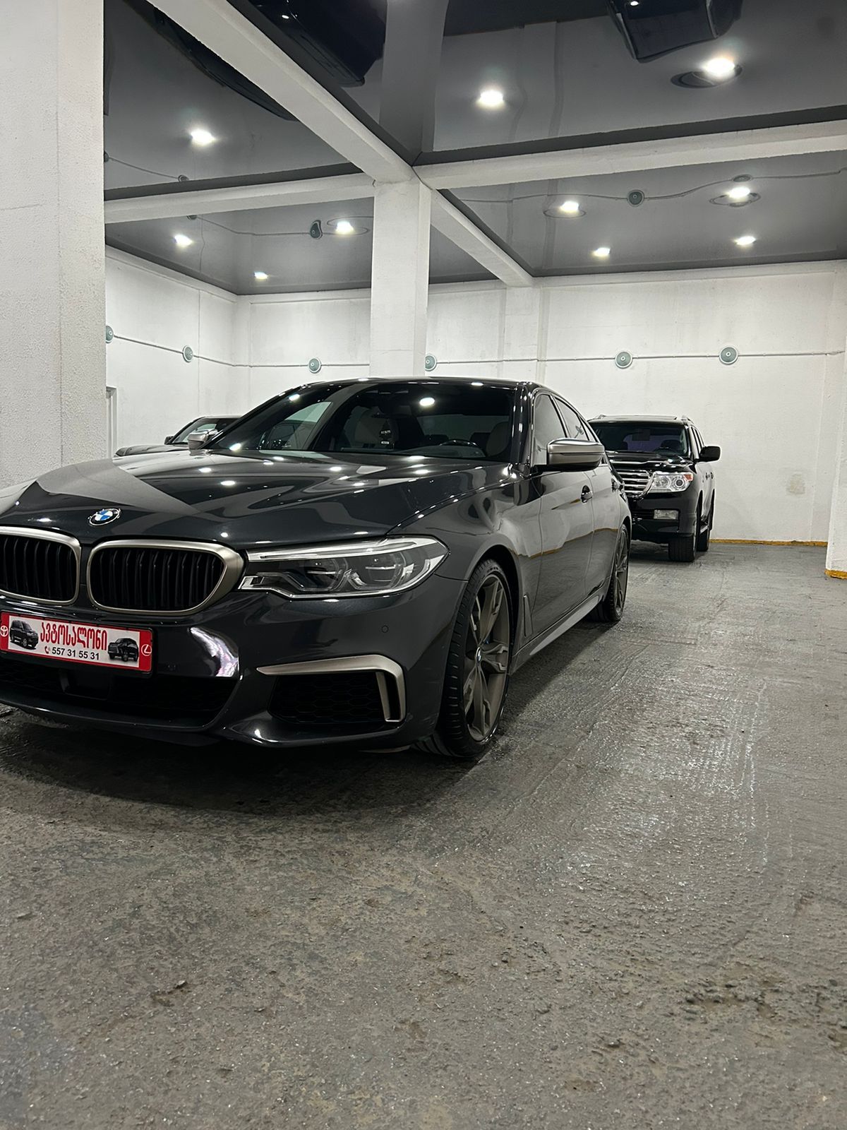 BMW M550