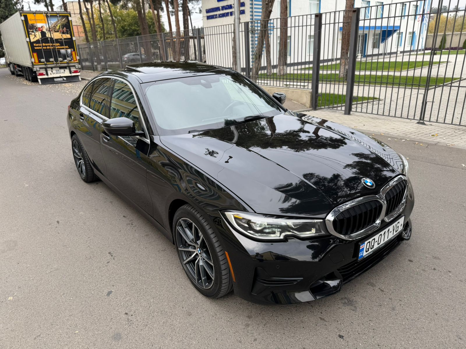 BMW 330