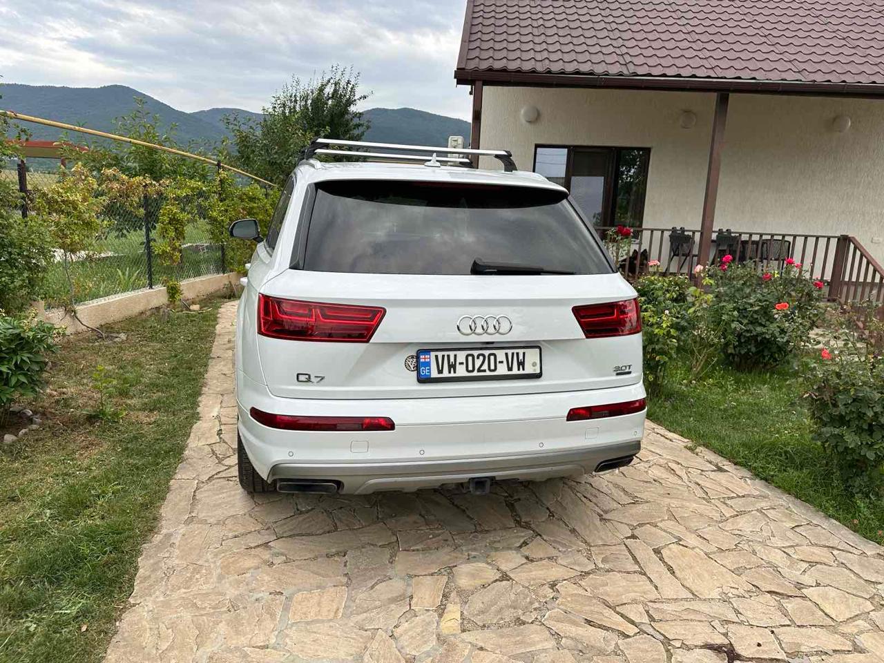 AUDI Q7