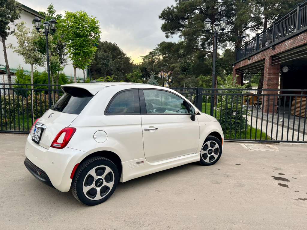 FIAT 500e