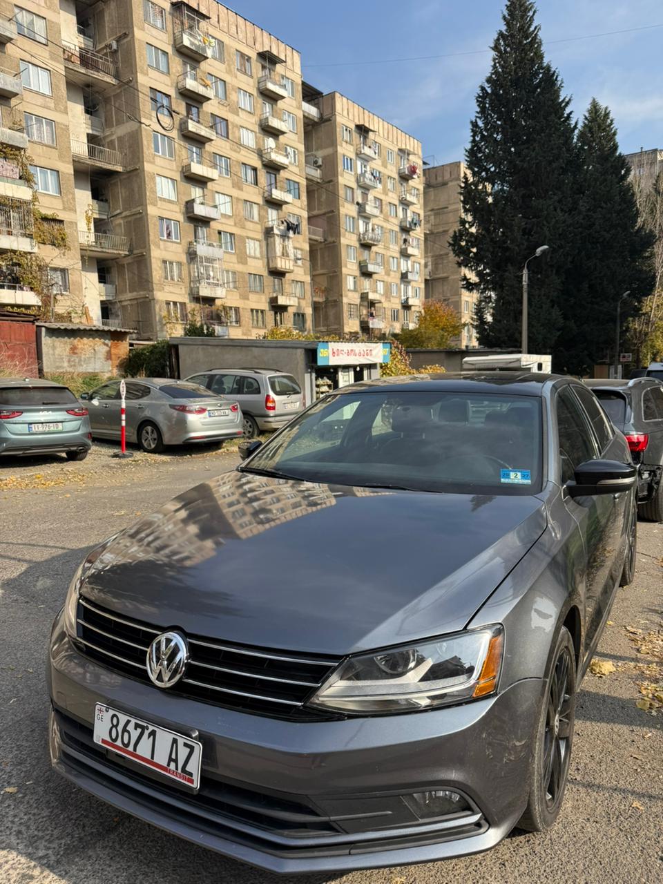 VOLKSWAGEN Jetta