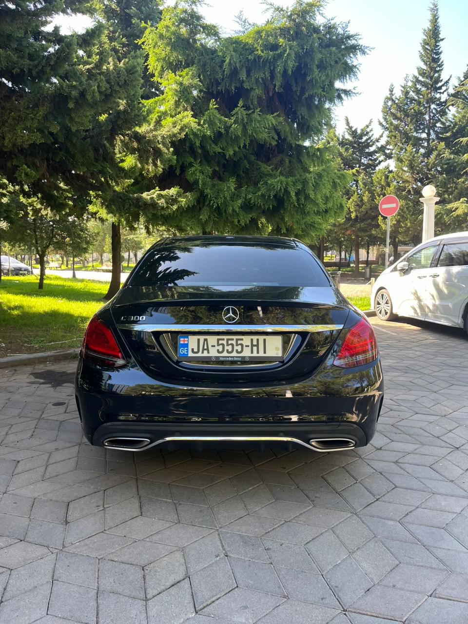 MERCEDES-BENZ C 300