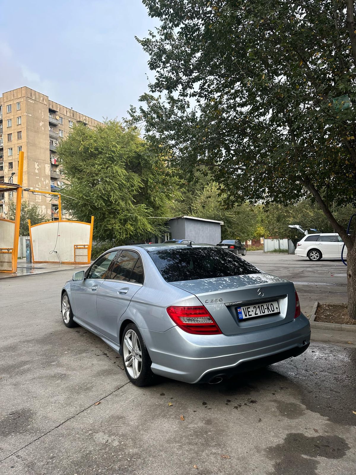 MERCEDES-BENZ C 250