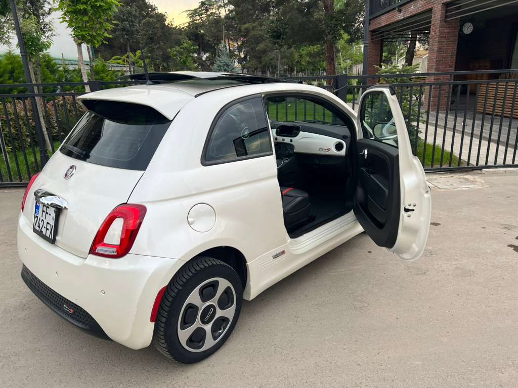 FIAT 500e
