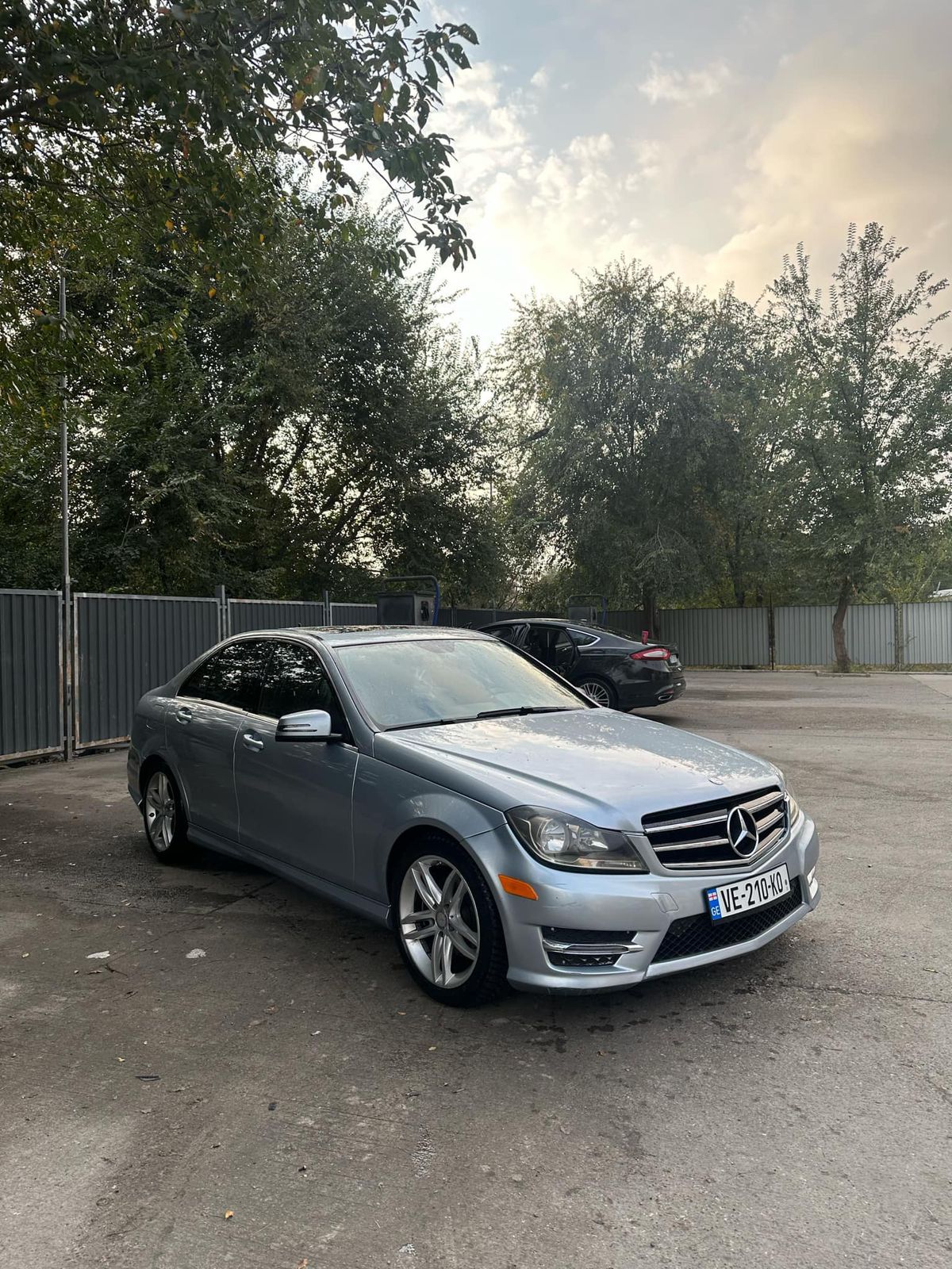 MERCEDES-BENZ C 250