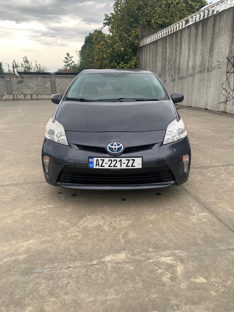 TOYOTA  Prius