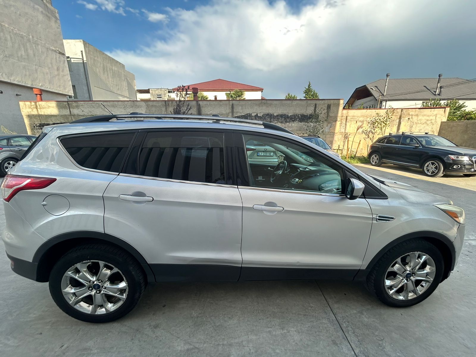 FORD Escape