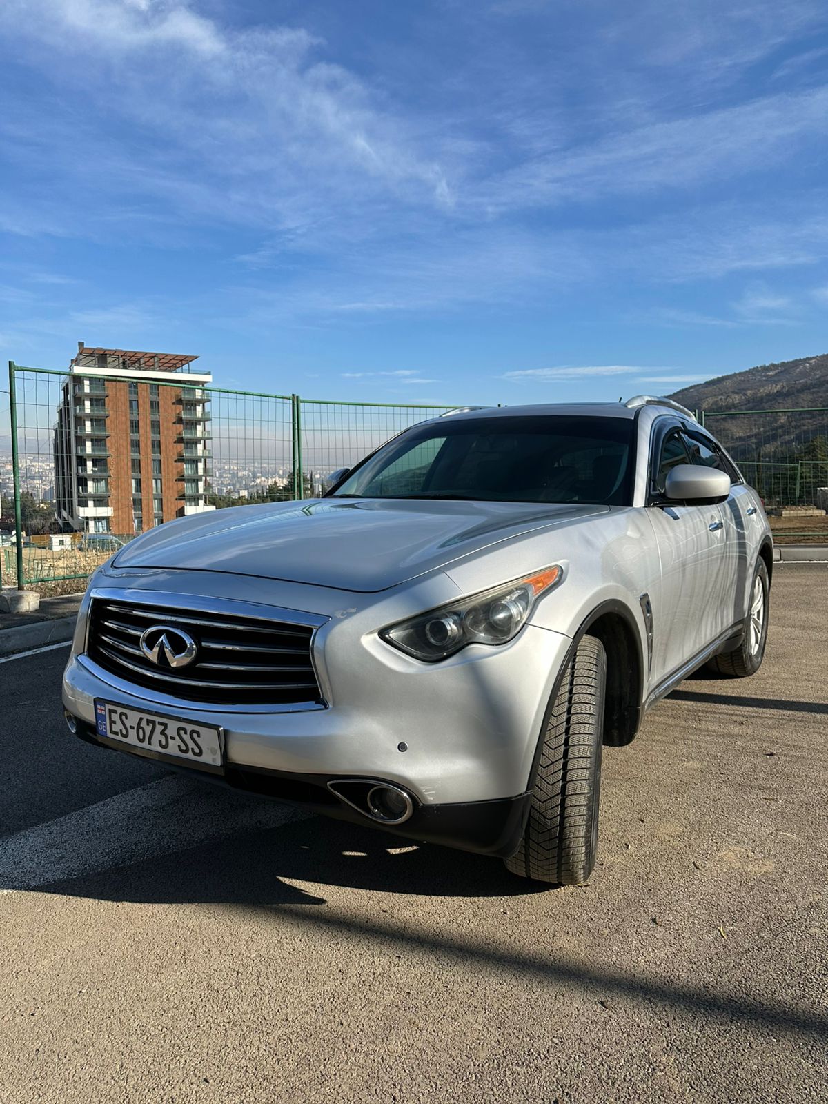 INFINITI FX35