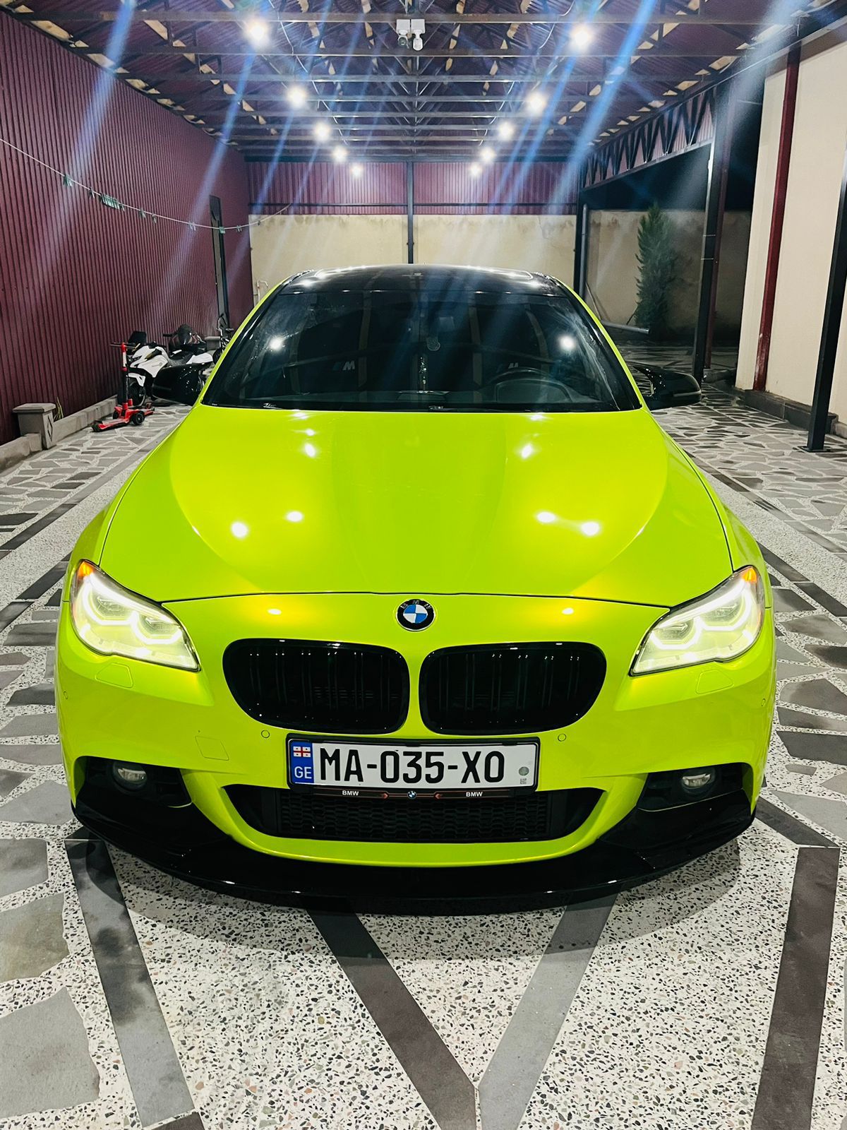 BMW 550