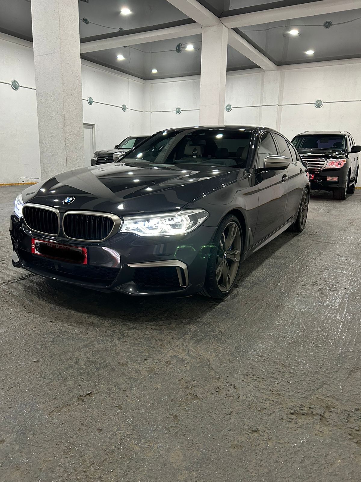 BMW M550