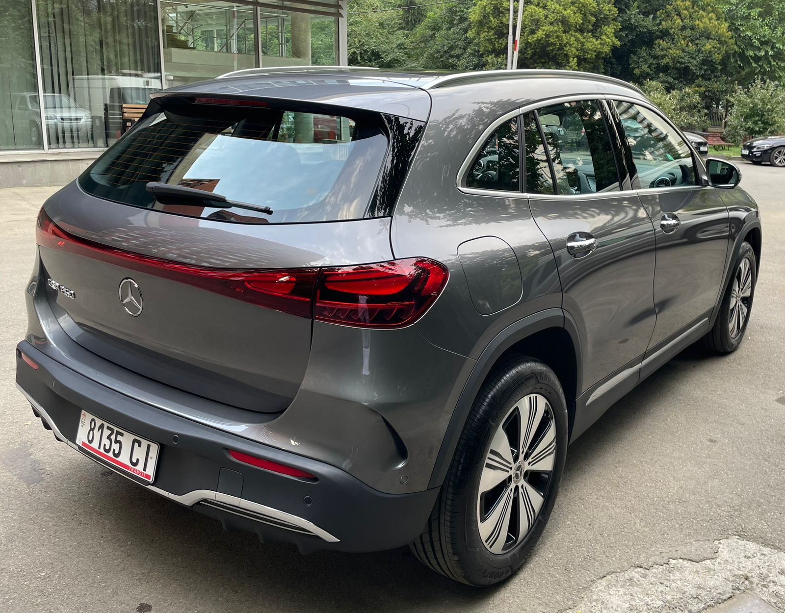 MERCEDES-BENZ EQA 250