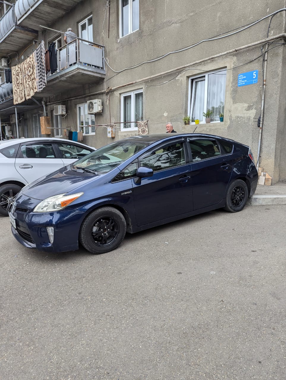 TOYOTA  Prius