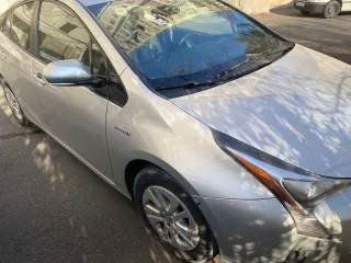 TOYOTA  Prius-thumb