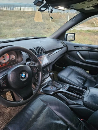 BMW X5-thumb