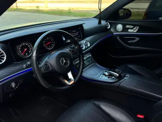 MERCEDES-BENZ E 300-thumb