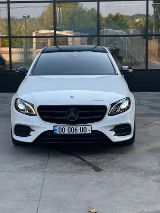 MERCEDES-BENZ E 300-thumb