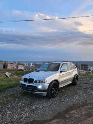 BMW X5-thumb