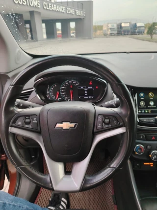 CHEVROLET Trax-thumb