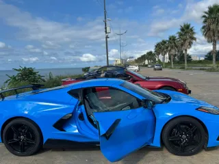 CHEVROLET Corvette-thumb