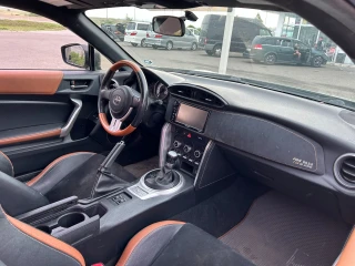 TOYOTA  GT 86-thumb