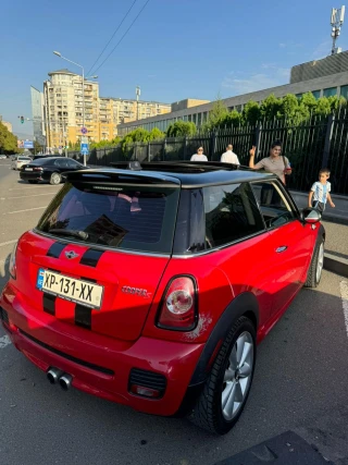 MINI Cooper-thumb