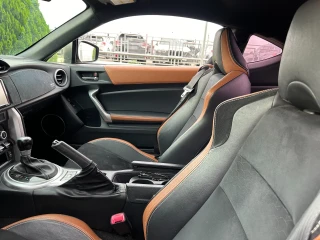 TOYOTA  GT 86-thumb