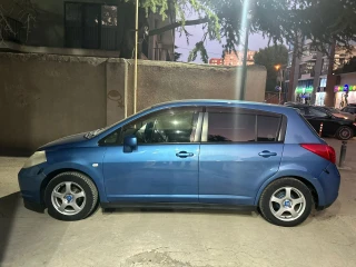 NISSAN Tiida-thumb