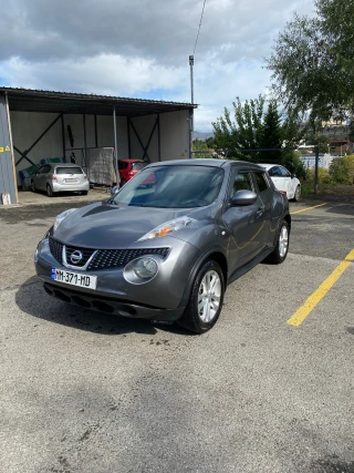 NISSAN Juke-thumb