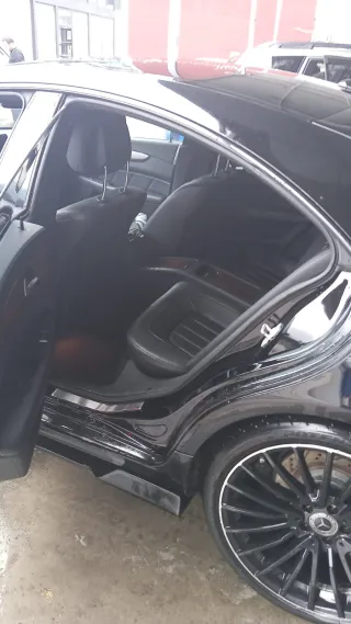 MERCEDES-BENZ CLS 550-thumb