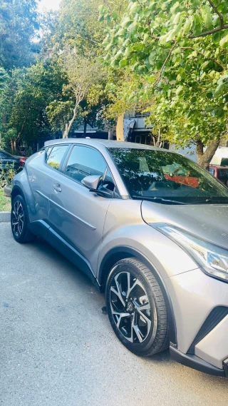 TOYOTA  CHR-thumb