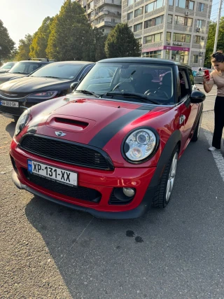 MINI Cooper-thumb