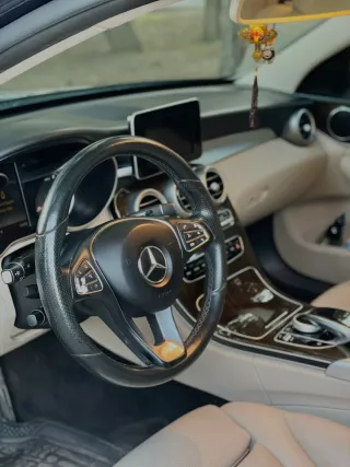 MERCEDES-BENZ C 300-thumb