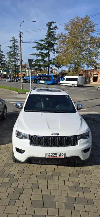 JEEP Grand Cherokee-thumb