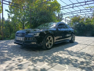 AUDI A5-thumb