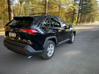 TOYOTA  RAV 4-thumb