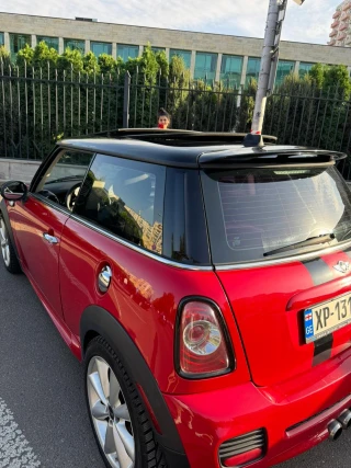 MINI Cooper-thumb