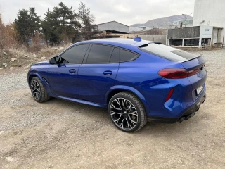 BMW X6 M-thumb