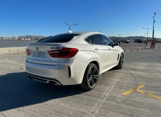 BMW X6 M-thumb