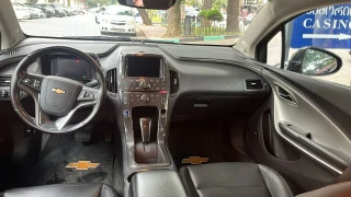 CHEVROLET Volt-thumb