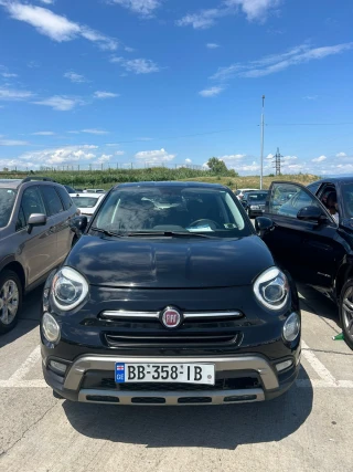 FIAT 500X-thumb