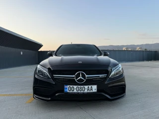 MERCEDES-BENZ C 63 AMG-thumb