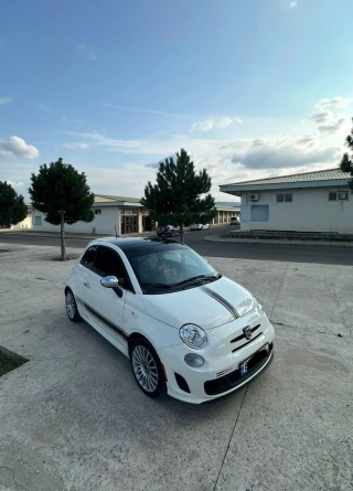 FIAT 500-thumb