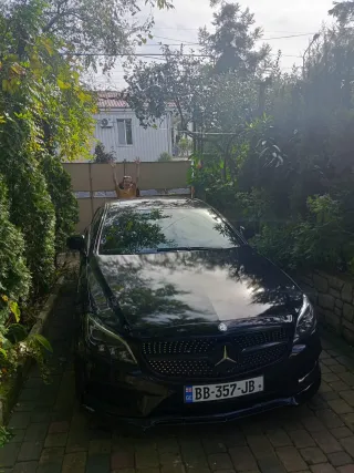 MERCEDES-BENZ CLS 550-thumb