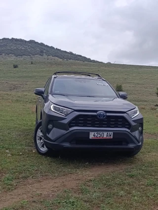 TOYOTA  RAV 4-thumb