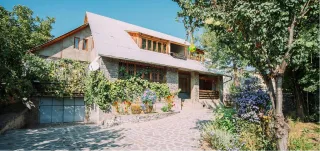 ბოლნისის პრემიერ -სახლი