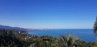 აგარაკი ზღვის, ბათუმის და მთის ხედებით